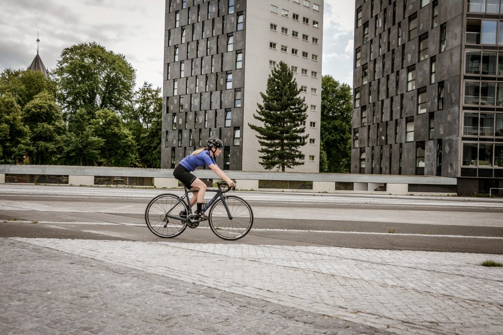 Cyclistes et Piétons en Ville