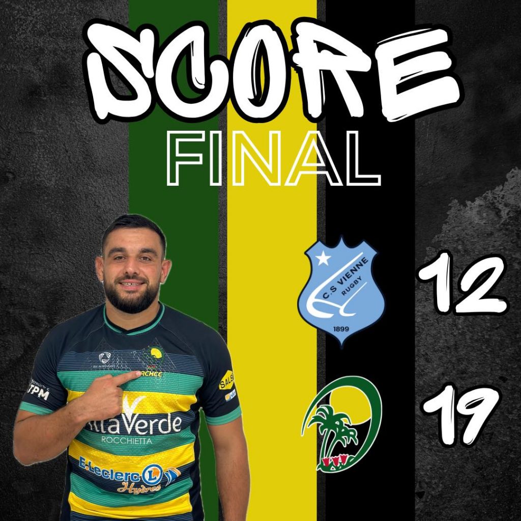 Les joueurs de Vienne luttent vaillamment contre Hyères-Carqueiranne-La Crau.