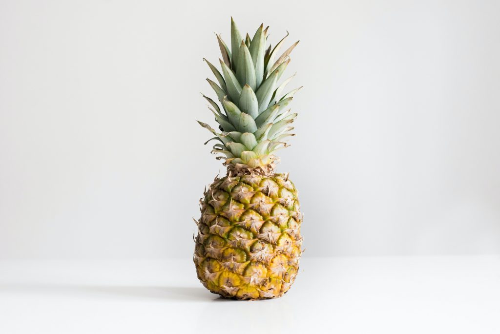 Un ananas frais et juteux