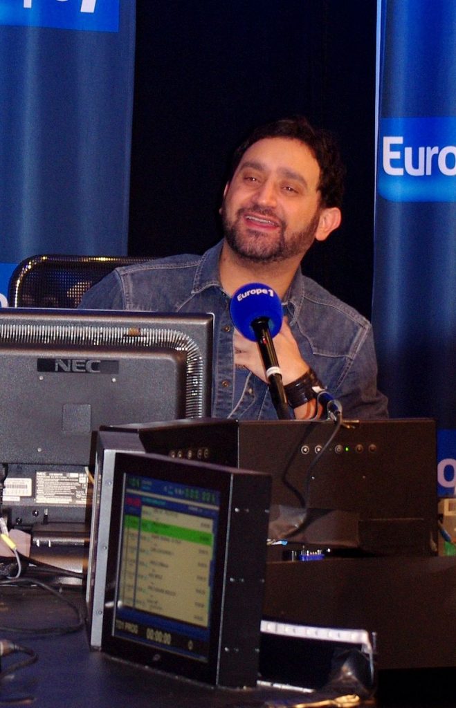 Coulisses de Hanouna  Entre Ombre et Lumière