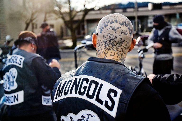 Les Mongols