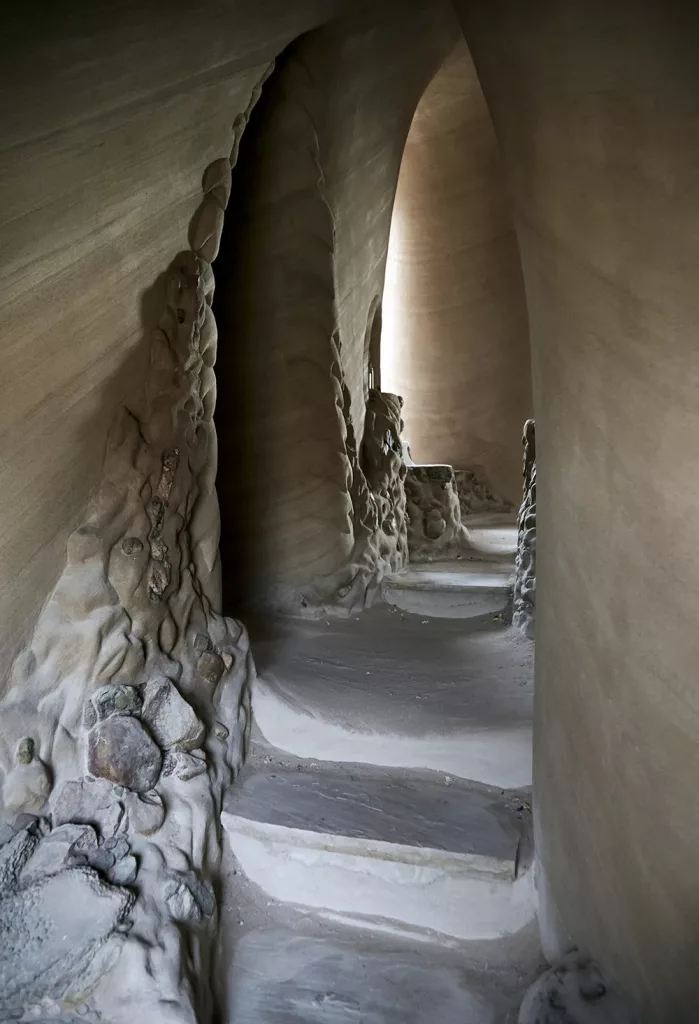 les cavernes sculptées de ra paulette au nouveau mexique