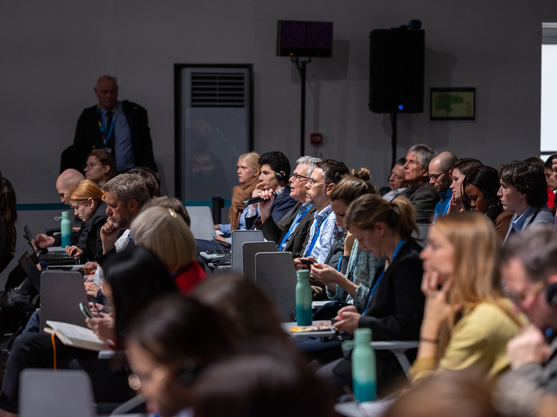 tensions à la cop29 sur un accord climatique jugé insuffisant, focus sur le financement et la transition.