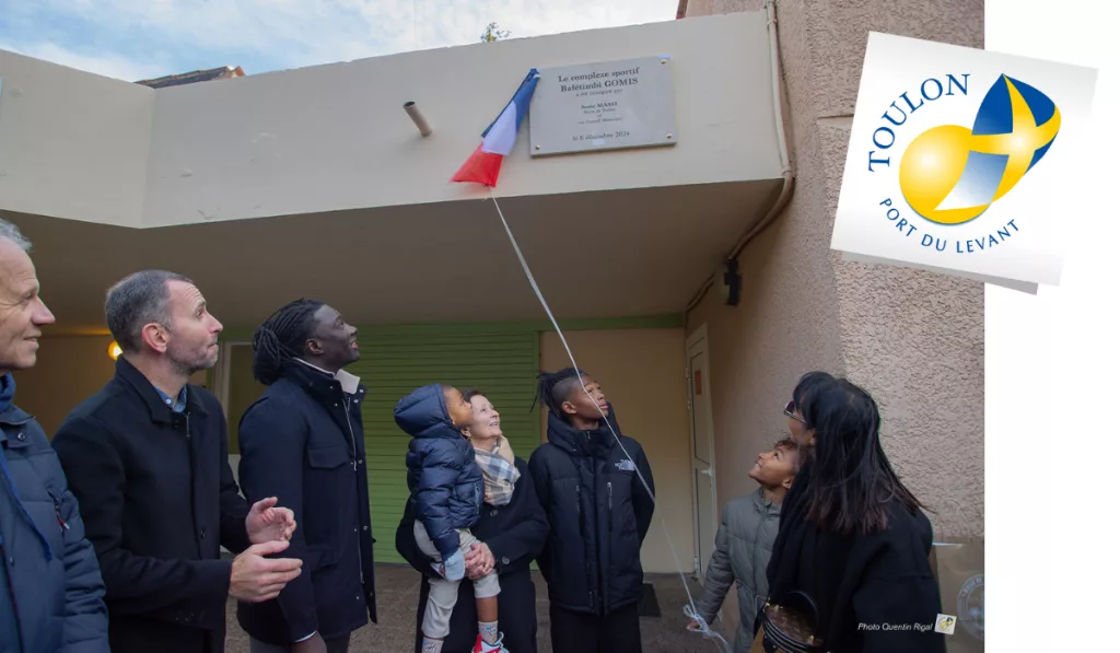 La Beaucaire devient le Complexe Bafétimbi Gomis : hommage et modernisation.