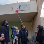 La Beaucaire devient le Complexe Bafétimbi Gomis : hommage et modernisation.