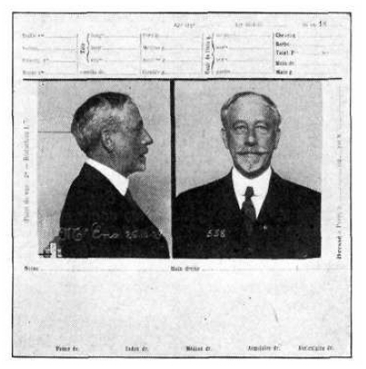 Découvrez l’héritage méconnu de William Phelps Eno, visionnaire des infrastructures routières et créateur du premier code de la rue.