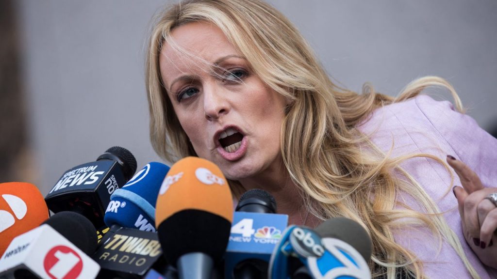 La bataille judiciaire autour de Stormy Daniels.