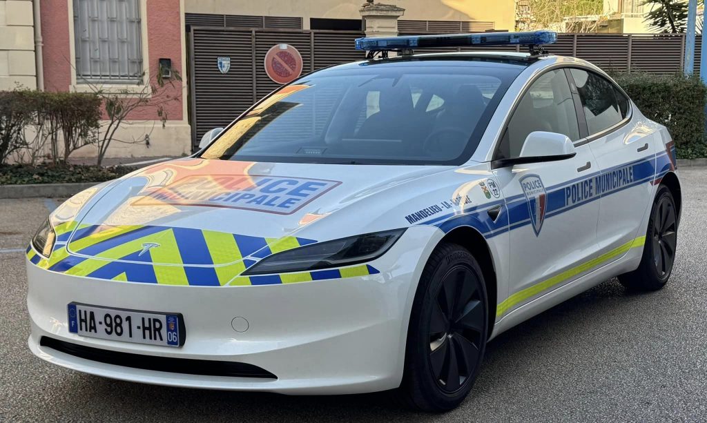 Les nouvelles Tesla de la police municipale de Mandelieu-la-Napoule