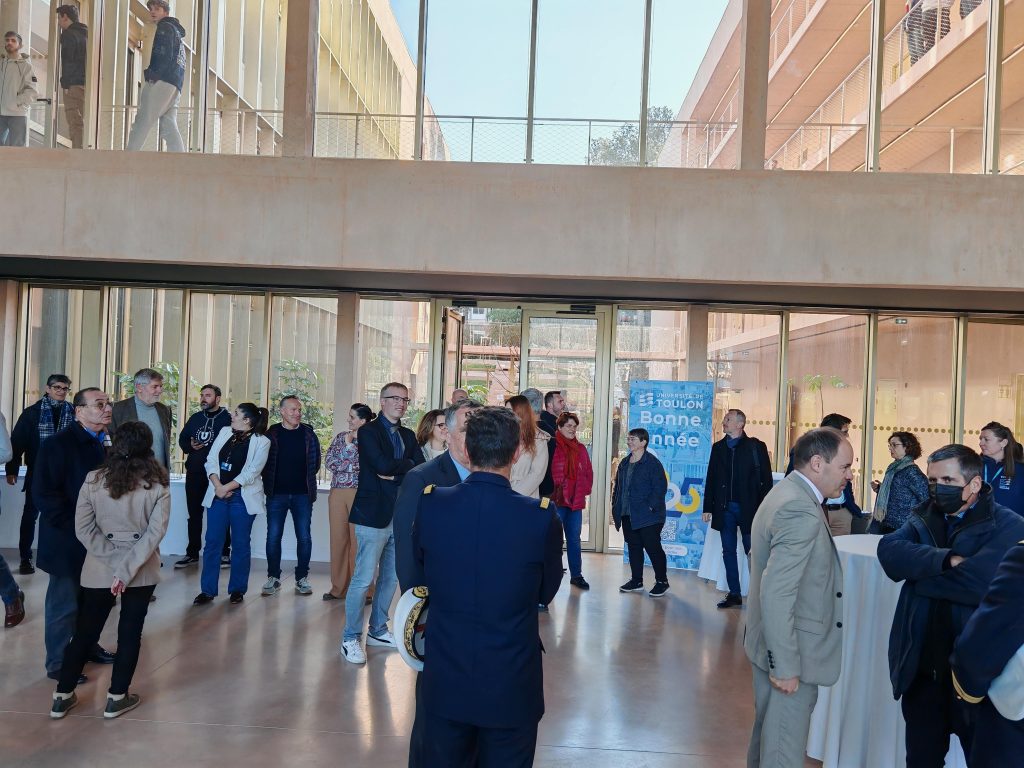 #ÉtudiantsToulon #FuturProfessionnel #TissuÉconomique #InnovationÉducation