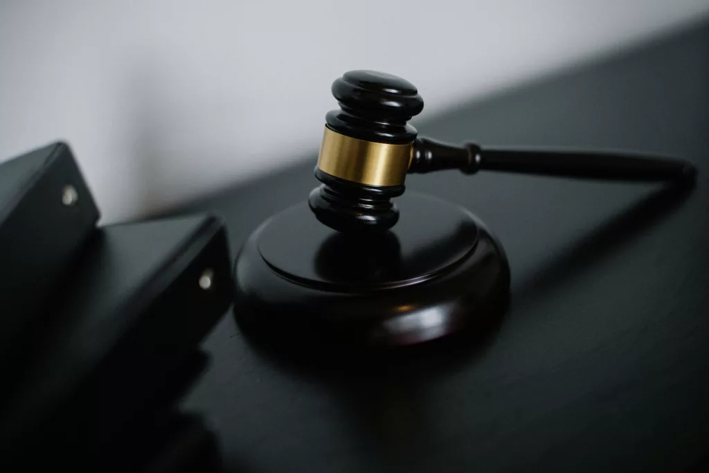 Condamnation de chercheurs pour une attaque contre le consulat russe